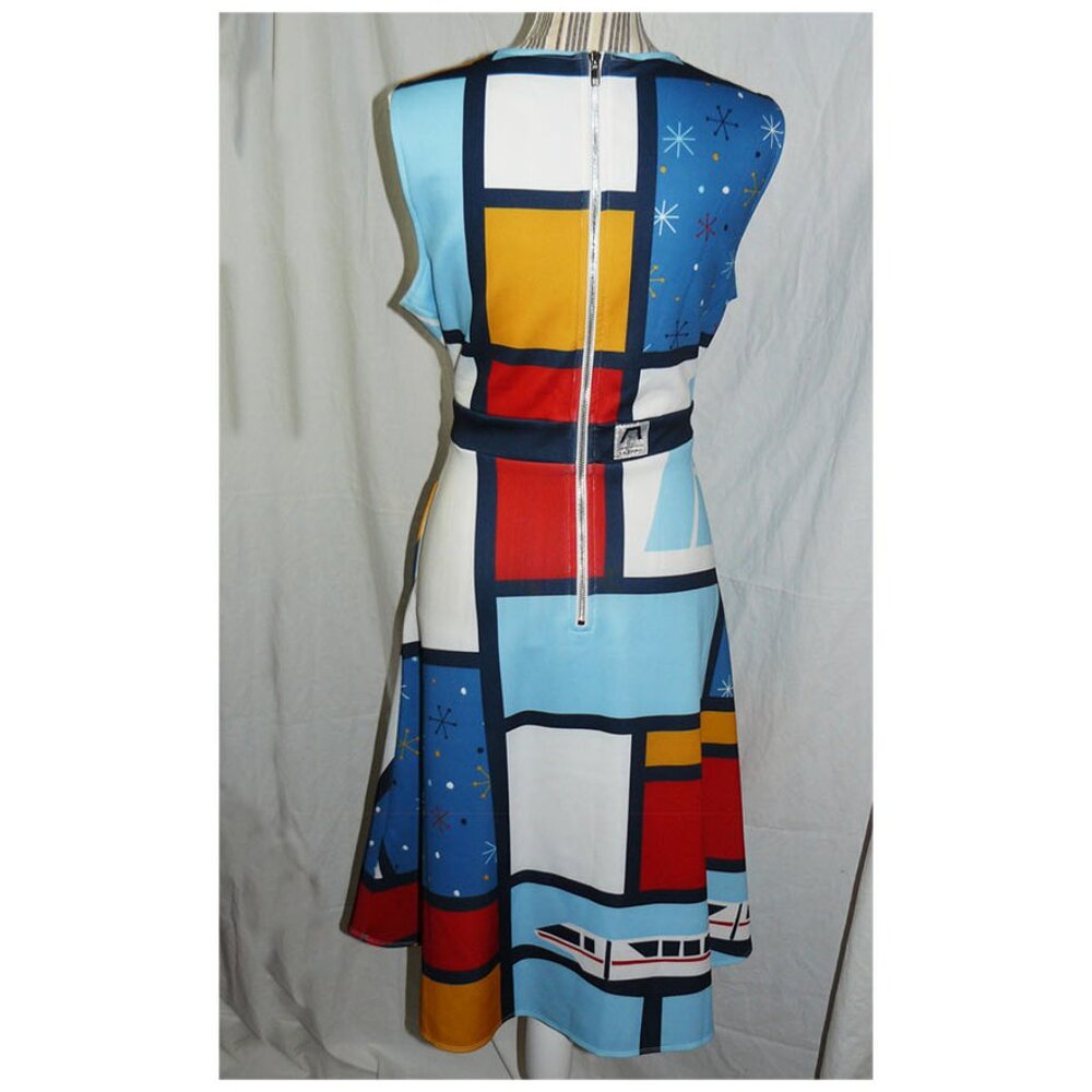 Walt Disney World 50th Anniversary Contemporary Resort Monorail Dress, SZ L, NEW - Picture 2 of 3